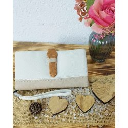 Cartera Beige con Cierre de Botón